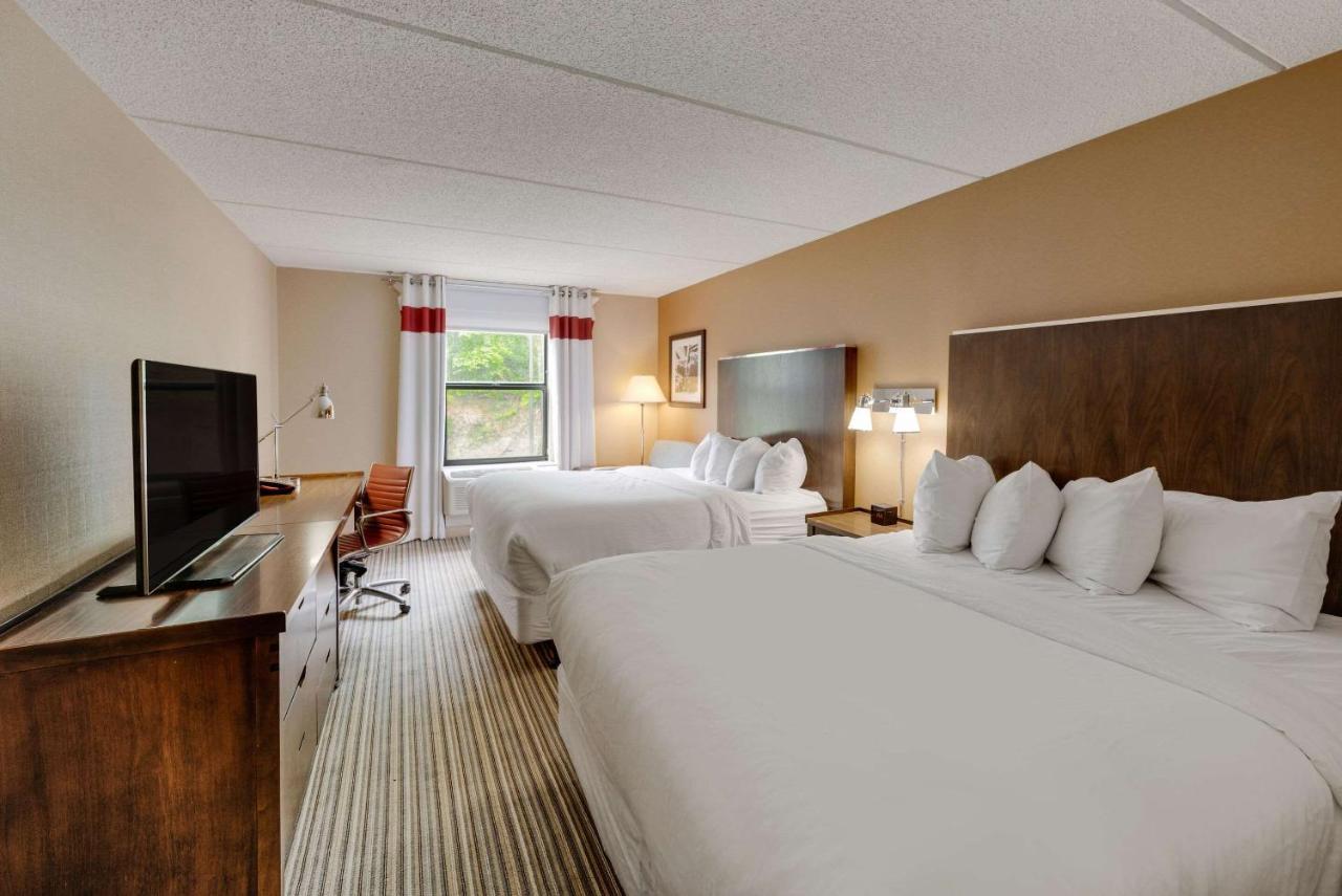 Hotel The Crossroads -